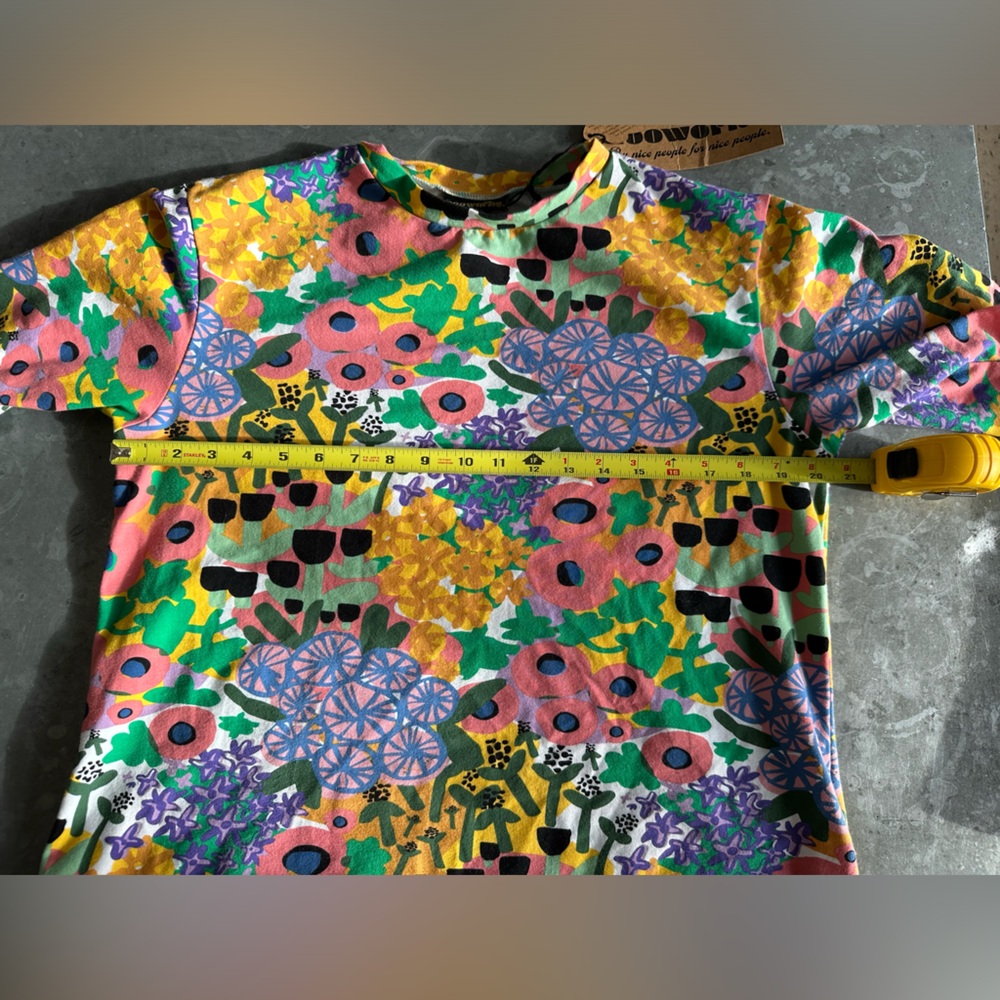 SOLD -Nooworks People I've Loved Oversized Tee Size S - Picture 6 of 9